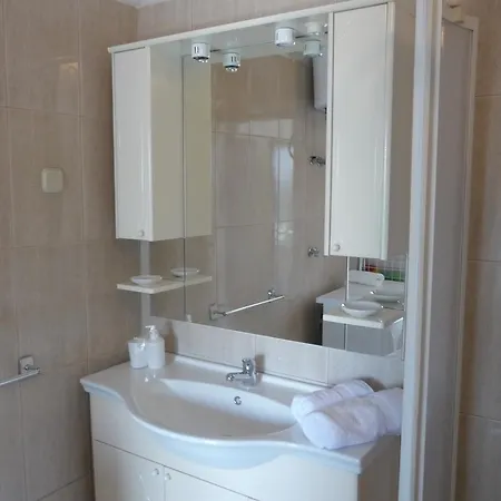 아파트 Noris 풀라